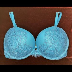 Victoria’s Secret Very Sexy Push Up Bra 32DD ~ vibrant blue with real lace